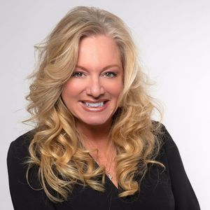 Meet your Posher, Candice